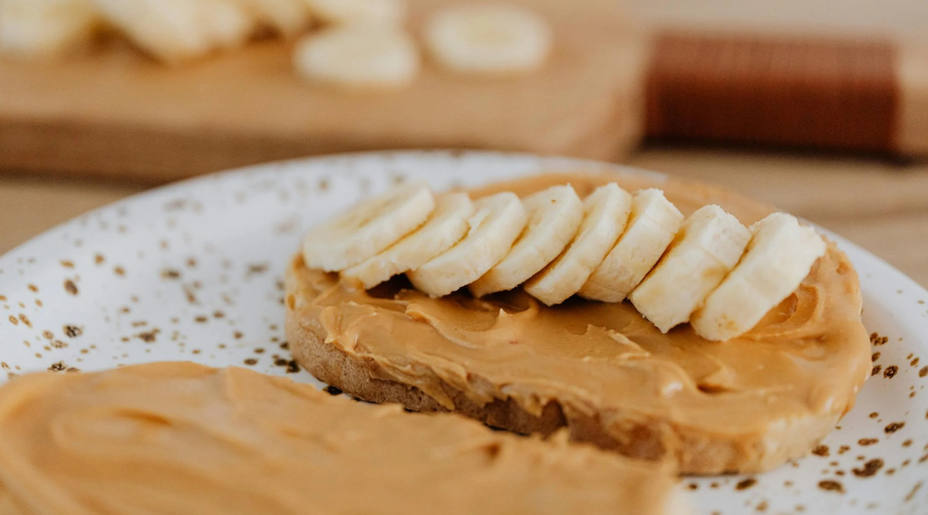 The Best Snacks to Eat Before Going to Sleep